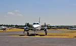 Beech C 90 Gti King Air, D-ISBC, am Flugplatz Bonn-Hangelar - 25.06.2010