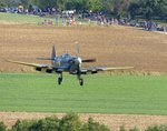 Supermarine Spitfire MK XVI, G-MXVI im Endanflug auf die Hahnweide (EDST) am 10.9.2016