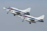 Doppelstart  MCDONNELL DOUGLAS A4N Skyhawks/ETSN/Neuburg a. d. Donau/22.04.2010.