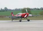 Private Extra 300S N600YS beim Flugplatzfest in Strausberg am 08.05.2010