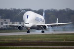F-GSTA Airbus Transport International Airbus A300B4-608ST    bei der Landung in Finkenwerder am26.04.2016