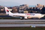MASkargo A330-200F 9M-MUD auf dem Taxiway zur 36R in IST / LTBA / Istanbul Ataturk am 20.03.2014