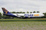 Atlas Air Boeing 747-47UF N418MC rollt zum Start in Amsterdam 25.5.2019