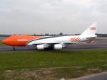 TNT B747-400F OO-THA beim Verlassen der 05R in DUS / EDDL / Düsseldorf am 20.05.2007