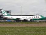 Jade Cargo B747-400F B-2439 auf dem Taxiway zur 24 in AMS / EHAM / Amsterdam am 12.07.2007