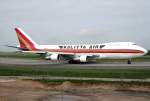 Kalitta B747-200F N701CK rollt auf dem Taxiway zur 23 in LGG / EBLG / Liege am 03.05.2009