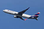 LATAM Cargo, CC-CXD, Boeing B767-316ERBCF, msn: 35697/967, 19.Mai 2023, AMS Amsterdam, Netherlands.