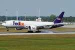 Federal Express (FedEx) Boeing B777-FS2 N861FD, cn(MSN): 37732,
Flughafen München, 20.08.2018.