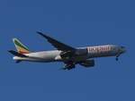 Ein Bild von meinem Haus … Ethiopian Cargo ET-APU (Boeing 777-F6N) - Ueber Brüssel (Zaventem Airport) - 22-03-2020