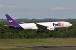 FedEx, N883FD, Boeing 777-FHT, S/N: 39285. Köln-Bonn (EDDK) am 01.05.2025.