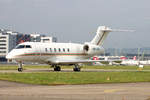 Execujet Services, HB-JEU, Bombardier Challenger 300, msn: 20039, 09.Juli 2005, ZRH Zürich, Switzerland.