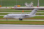 Sonas Aviation, EJ-ROXY, Bombardier Challenger 605, msn: 5726, 10.September 2022, MUC München, Germany.