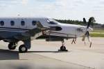 Detailfoto der Pilatus PC-12 Kennung D-FAPC am 28.08.2014 auf dem Flughafen Neubrandenburg-Trollenhagen. 