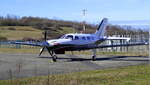 Piper PA46-500, Kennung N358MM, auf dem Flugplatz in Freiburg/Breisgau, Feb.2022