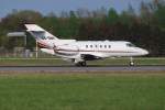 Die Raytheon Hawker 800XP nach der Landung in Hamburg Fuhlsbttel am Ostermontag den 13.04.09