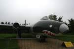 Royal Air Force English Electric  Canberra  B1 MK 8 XM 264 im strmenden Regen in der Luftfahrtausstellung bei Hermeskeil im Jahr 2007