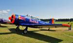 North American T 6, altes Trainingsflugzeug, jetzt in Diensten von  Red Bull , Breitscheid 21.08.2010