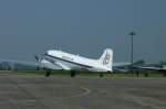 Douglas DC-3 aus der Schweiz, startet zum Rundflug in Lahr/Schwarzwald, 30.April 2011