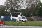 D-HHBP / AS350 Hubschrauber abgestellt hinter der Tankstelle auf dem Flugplatz Anklam. Aufnahme vom 24.09.2014