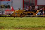 Ein ADAC-Flugrettungshubschrauber im Rettungseinsatz.....am Freitag den 20.4.2012 
Er stand auf einer Wiese vor einem Baumarkt im Rheinkreis Neuss......