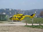 Der ADAC Rettungshubschrauber D-HTIB, ein Intensiv-Transport-Hubschrauber (ITH) vom Typ Eurocopter BK 117 gelandet auf der Dresdner Elbwiese; Dresden-Johannstadt, 28.03.2007
