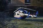 LX-HRC, McDonnell-Douglas 900 Explorer der Luxemburg Air Rescue, ist zur Abholung von einem Patienten in einer Wiese nahe Wiltz gelandet. 12.2022

