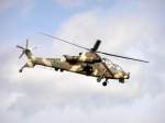 In Süd Afrika entworfen und gebaut. Der „Rooivalk“ Hubschrauber. Man behauptet er sei gleich und sogar auf verschiedenen Gebieten dem Amerikanischen „Apache“ überlegen. 
Pilot sitzt hinter dem Waffen System Offizier. Der Hubschrauber ist entwickelt um niedriges Radar, Infrarot und Geräusch Wahrnehmung zuvorzukommen
