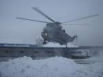 Zur Versorgung der Insel Hiddensee kam am 03.Februar 2010 der Bundesmarinehubschrauber  Sea King  zum Einsatz.