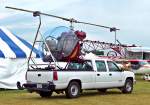 Safari Helicopter VH-YBB fertig zum Transport auf einem Pickup verladen - Oshkosh 30.07.2006