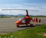 Tragschrauber  Cavalon , 2-sitzig, mit Rotax-Motor, steht fr Rundflge bereit am  Flugplatz Freiburg, Juni 2013 