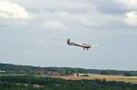 Scheibe-Falke beim Landeanflug auf den Flugplatz Niederstetten am 07.07.07.