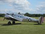 Beech 18 (Variante AT-11) N15KK am 23.08.2026 auf dem Flugplatz Zwickau (EDBD).