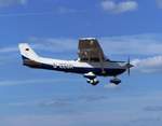 D-EEOR, Cessna 172 Skyhawk XP II, Flugplatz Gera (EDAJ), 26.3.2017