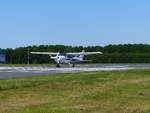 Cessna 172 N Skyhawk, D-EVIL nach der Landung in Gera (EDAJ) am 1.6.2020