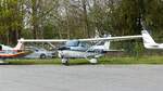 Cessna 172N Skyhawk, D-ETKE abgestellt in Landshut (EDML) 