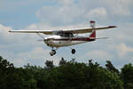 Private Cessna 172 D-EROQ, Flugpaltz Bienenfarm, 11.06.2022