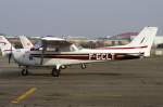 Private, F-GCLT, Cessna, 172N Skyhawk, 13.02.2011, LYN, Lyon-Bron, France         