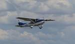 Cessna 182 Skylane, D-EUML gestartet auf der Piste 24 in Gera (EDAJ) am 25.7.2020