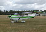 Private Cessna F-172G, D-EDOV, Flugplatz Bienenfarm, 03.07.2026