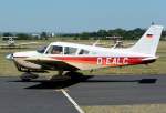PA 28-180 Cherokee, D-EALC, rollt zum Start in Bonn-Hangelar - 05.06.2015