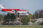 Piper Malibu D-EIFA kurz vor der Landung in Hamburg Fuhlsbttel am Ostermontag den 13.04.09