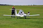 Columban MC-15 CriCri, D-GKMP.  Wer sein Flugzeug liebt, der schiebt . Kleinstes 2-mot-Flugzeug der Welt in Wershofen - 02.09.2012