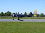 YAK-52 LY-TIP beim Start auf dem Flugplatz Gera EDAJ am 13.6.2009