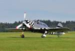 Yak 52 LY-YSS rollt zur Kunstflugvorfhrung am Flugplatzfest in Wershofen - 02.09.2012