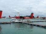 Ein Twin Otter DHC-6 der Maldivian Air Taxi (Pte.) Ltd. wartet in Male auf ihre nächsten Passagiere.
  