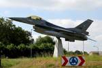 J-246, General Dynamics (Lockheed Martin ab '93), F-16A-10-CF Fighting Falcon (s/n 6D-35), 22.05.2019, Kreisverkehr N246 - Zeelandsedijk bei Volkel (EHVK), Niederlande