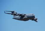 Boeing C-17 Globemaster III, USAF 55142, bei der Flugvorführung in Oshkosh 29.07.2007