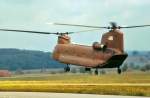 Boeing-Vertol CH-47 Chinook der US-Army Anfang der 80iger Jahre in Sddeutschland (Scan vom Dia) 