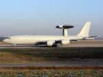 Royal Air Force E-3D Awacs ZH-102 auf dem Taxiway zur 09 in GKE / ETNG / Geilenkirchen am 18.12.2007