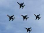 Die Thunderbirds der U.S. Air Force mit ihren F-16C Fighting Falcons waren ein H�hepunkt der Sun`n Fun Airshow 2026 am Lakeland-Linder Int. Airport (LAL/KLAL)